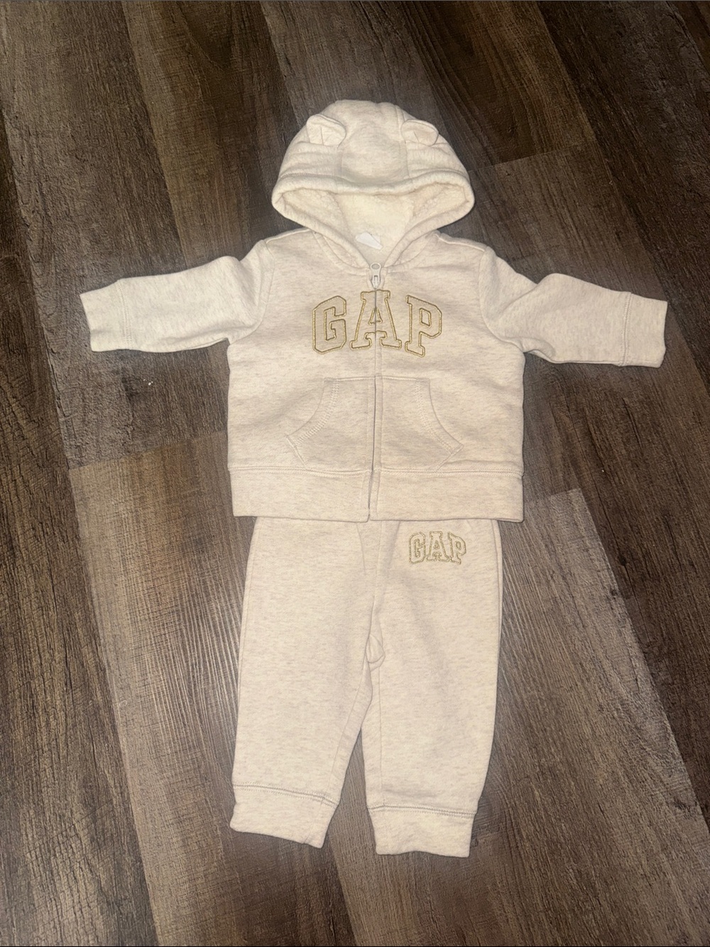 GAP Cream Hoodie & Jogger Set with Gold Logo